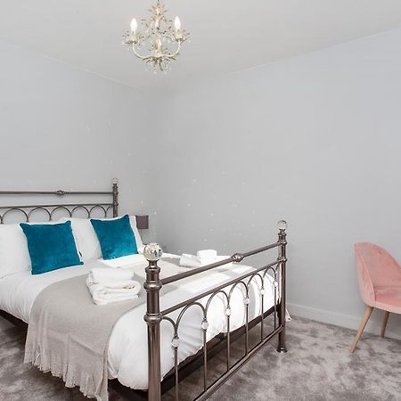 The Luxury Potting Shed With Free Parking! Apartment York Luaran gambar