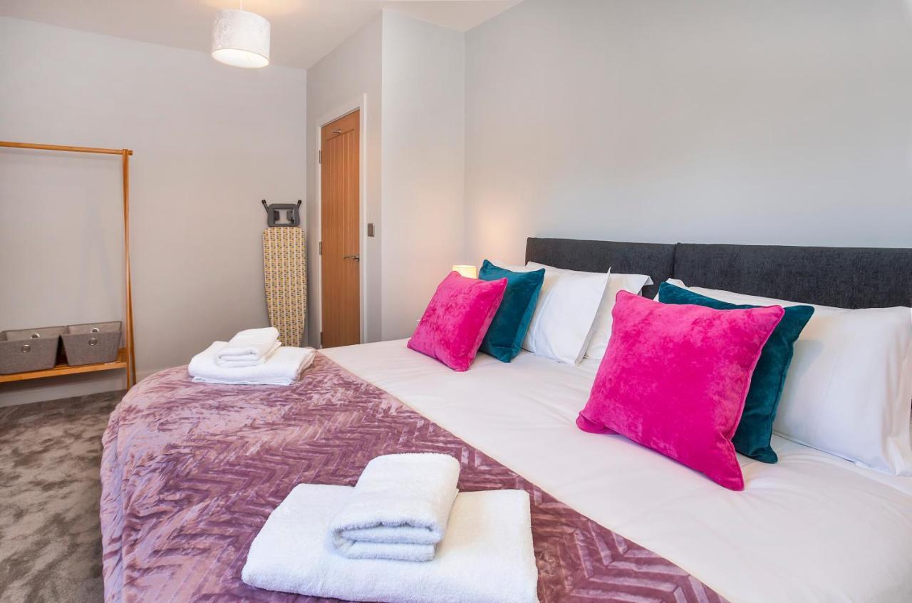 The Luxury Potting Shed With Free Parking! Apartment York Luaran gambar